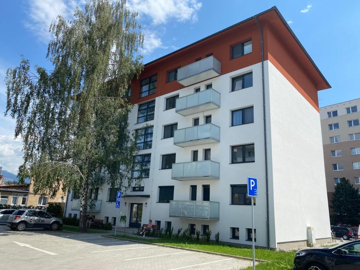 Flexihome Sk - Bellova - Brand New - Neftflix - Private Parking Liptovsky Mikulas Luaran gambar